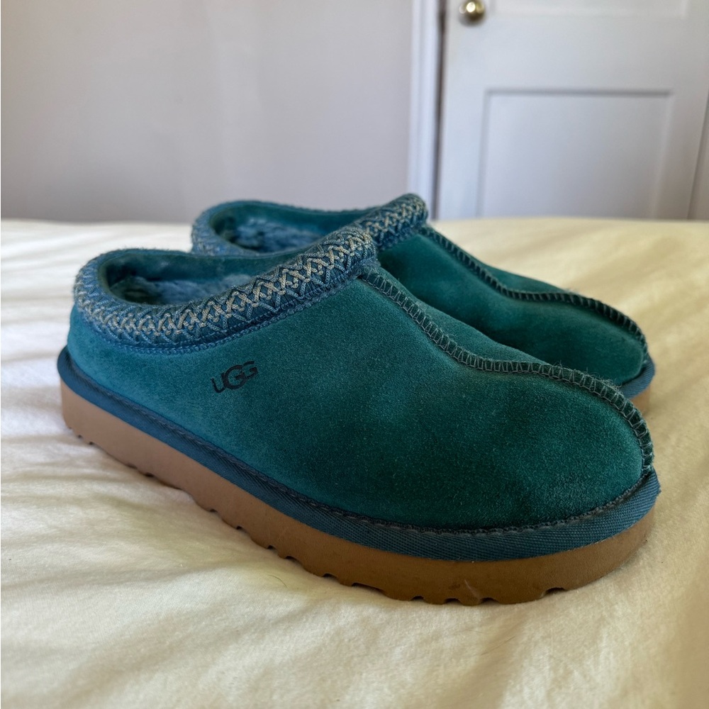 LIMITED EDITION UGGs Tasman slipper